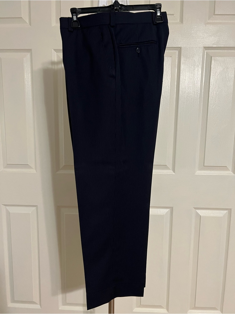 Calvin Klein Dark Gray Pinstriped 100% Wool Suit (38S / 32x30) - Picture 6 of 8